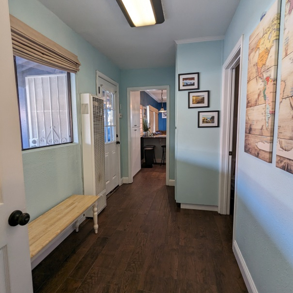 1431 Paso Robles hall2