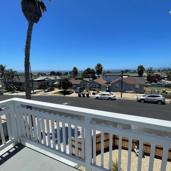 212 Saratoga view1