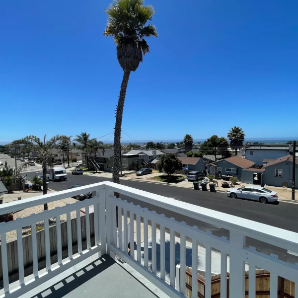 212 Saratoga view2