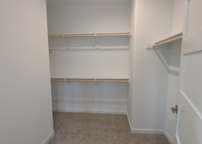 3816 Hatchery #1 bd1 closet